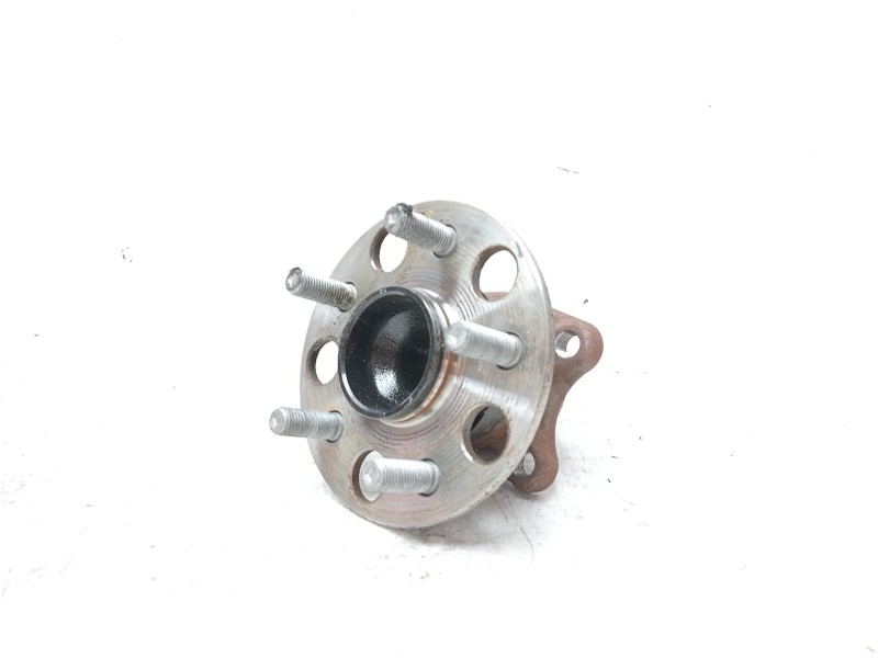 Recambio de buje para toyota yaris active referencia OEM IAM 42450K0020 89544F4010 