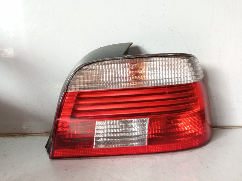 Recambio de piloto trasero derecho para bmw serie 5 touring (e39) 530d referencia OEM IAM   