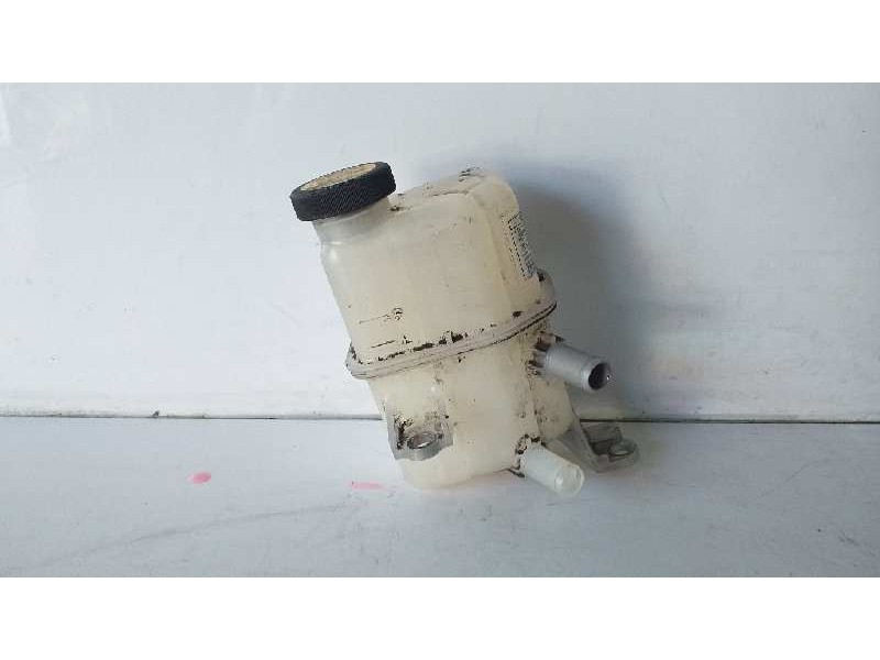 Recambio de deposito expansion para toyota prius (nhw30) advance referencia OEM IAM 4722047080  