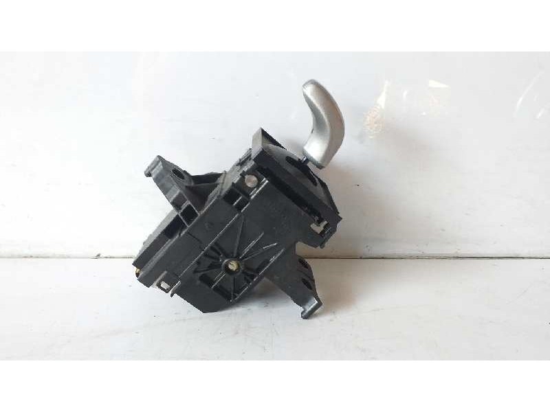 Recambio de palanca cambio para toyota prius (nhw30) advance referencia OEM IAM 3355047052B0  