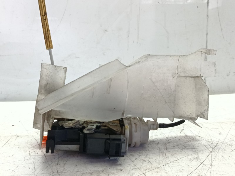 Recambio de cerradura puerta delantera izquierda para audi a3 (8l1) 1.6 referencia OEM IAM 8L1837015B  