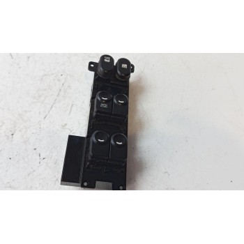 MANDO ELEVALUNAS DELANTERO IZQUIERDO 935702L010 