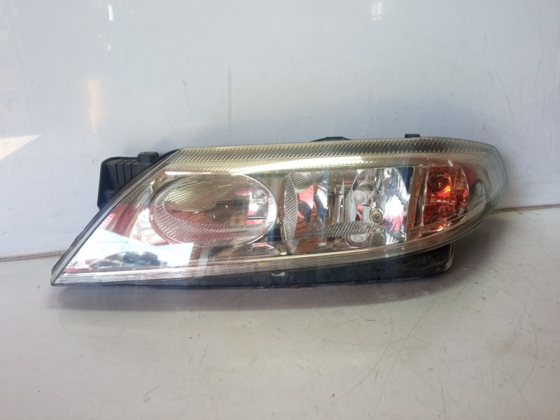 Recambio de faro izquierdo para renault laguna ii (bg0) referencia OEM IAM 89004687 8200002845 