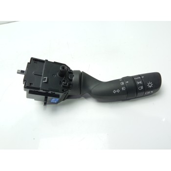 MANDO LUCES 8432902040 02D7017J910 