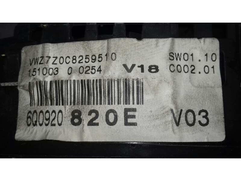 Recambio de cuadro instrumentos para volkswagen polo (9n1) trendline referencia OEM IAM VWZ7Z0C8259510 15100300251 