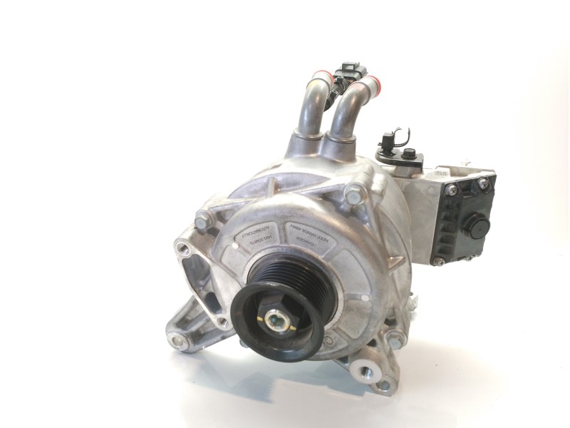Recambio de alternador para kia niro referencia OEM IAM 3739003900  