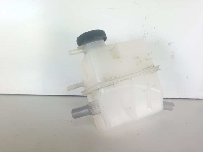 Recambio de deposito expansion para toyota rav 4 advance hybrid referencia OEM IAM 1647028113  