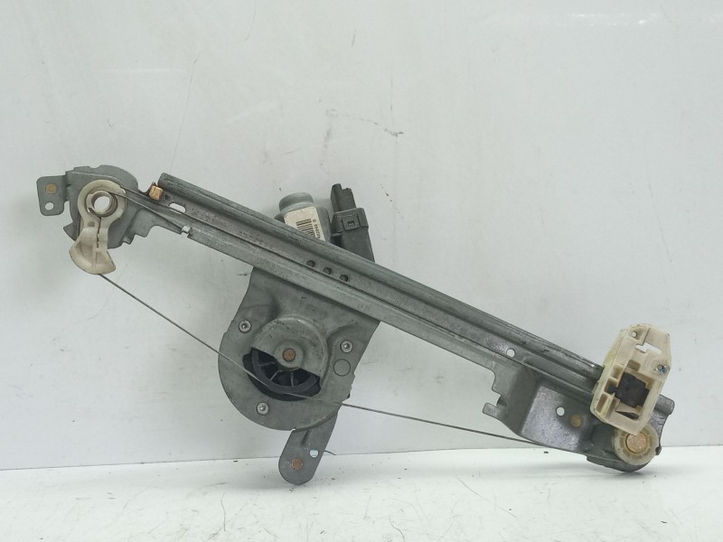 Recambio de elevalunas delantero izquierdo para renault scenic ii 1.5 dci diesel referencia OEM IAM 8201010937  
