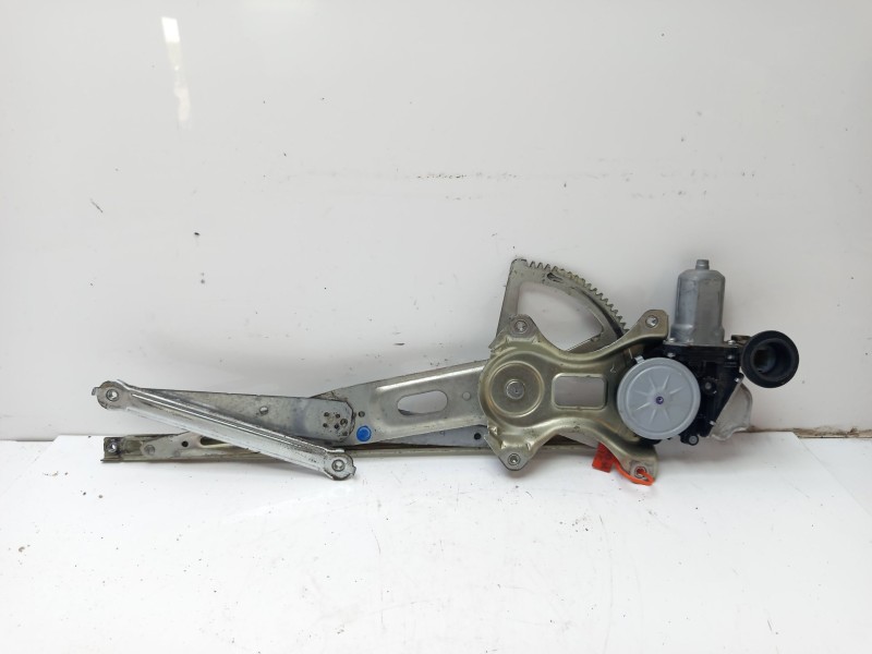 Recambio de elevalunas delantero izquierdo para lexus is200 (ds2/is2) referencia OEM IAM 8572053050  