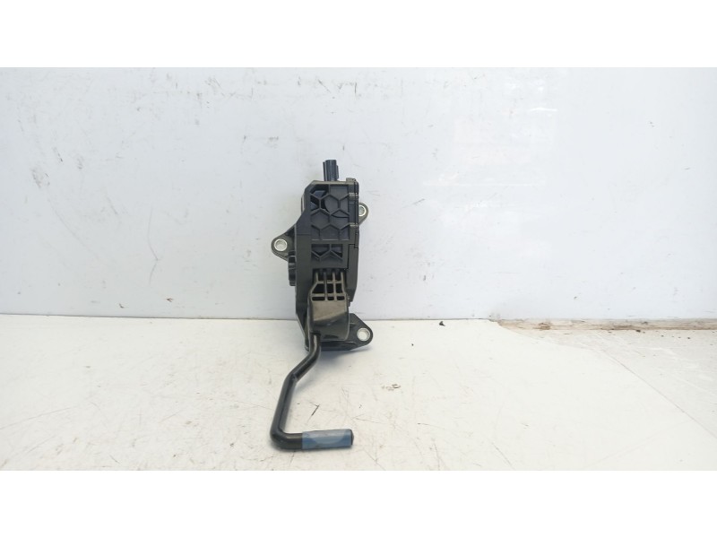 Recambio de pedal acelerador para toyota rav4 referencia OEM IAM 7811033141  