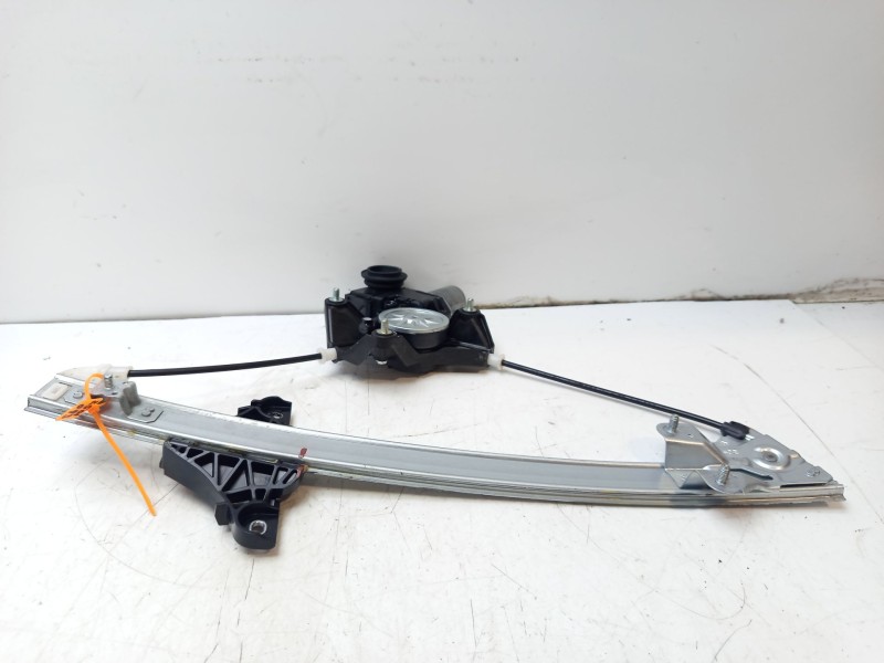 Recambio de elevalunas delantero derecho para toyota yaris cross (mxp_) 1.5 hybrid (mxpj10) referencia OEM IAM 698100D650  