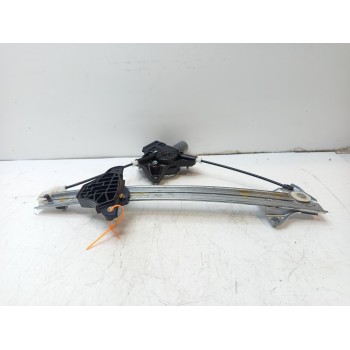 ELEVALUNAS DELANTERO IZQUIERDO 698200D640 