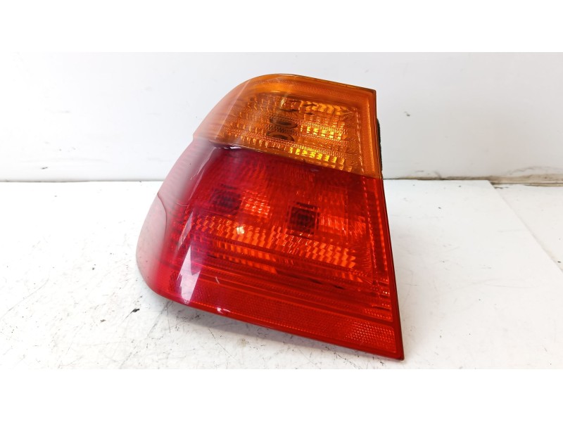 Recambio de piloto trasero izquierdo para bmw serie 3 berlina (e46) referencia OEM IAM 63218364921 63217165955 