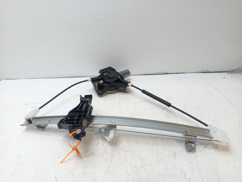 Recambio de elevalunas trasero izquierdo para toyota yaris cross (mxp_) 1.5 hybrid (mxpj10) referencia OEM IAM 698400D490  