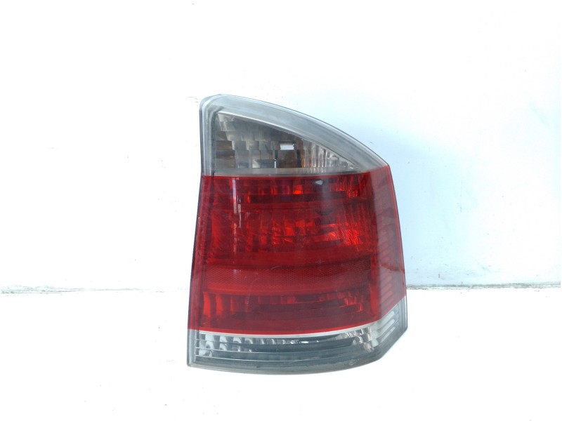 Recambio de piloto trasero izquierdo para opel vectra c berlina club referencia OEM IAM 1222690  
