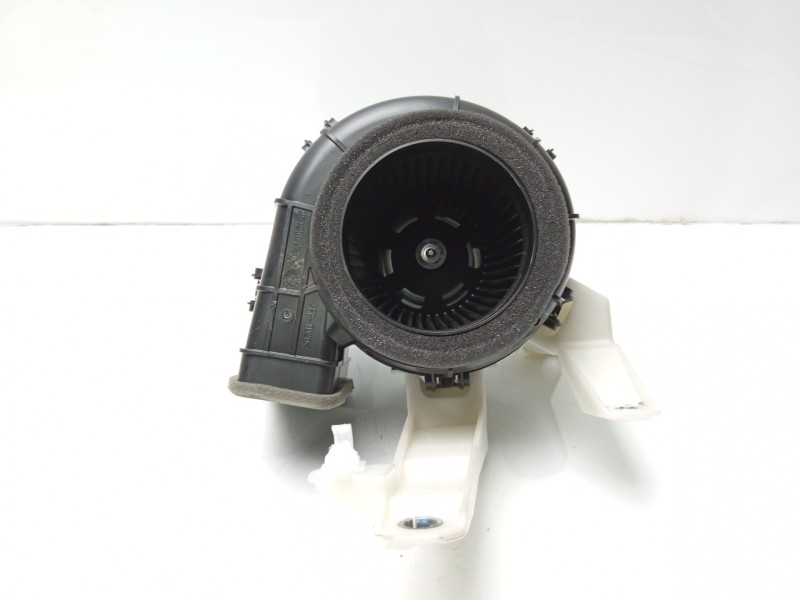 Recambio de ventilador calefaccion para toyota yaris active referencia OEM IAM G9230K0021  