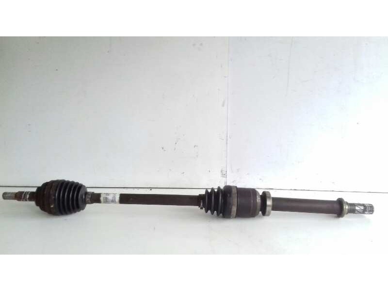 Recambio de transmision delantera derecha para renault clio iii expression referencia OEM IAM 8200557126  