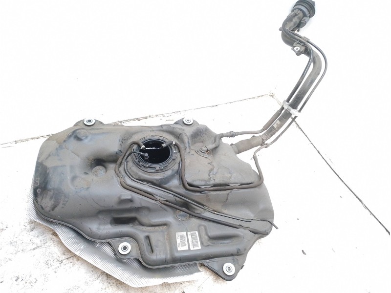 Recambio de deposito combustible para toyota corolla (e21) hybrid active referencia OEM IAM 77001F4100  