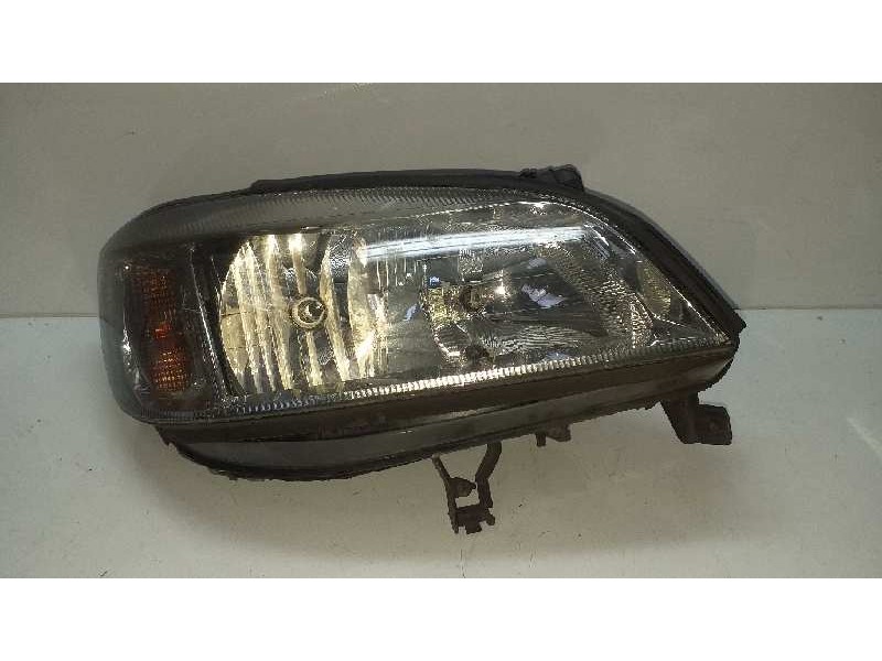 Recambio de faro derecho para opel zafira a club referencia OEM IAM 90582022 67716821 