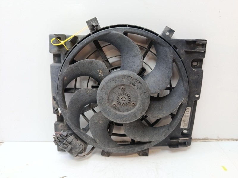 Recambio de electroventilador para opel astra h gtc (a04) 1.9 cdti 16v (l08) referencia OEM IAM 13147279 13132559 