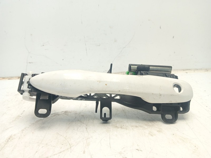 Recambio de maneta exterior lateral izquierda para toyota yaris active referencia OEM IAM 6920202260  
