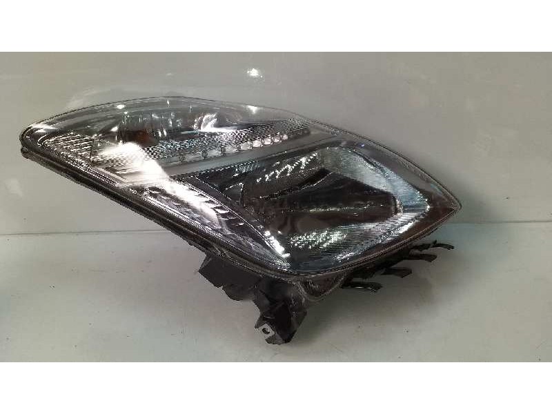 Recambio de faro derecho para toyota prius (nhw20) 1.5 cat referencia OEM IAM 8113047090  
