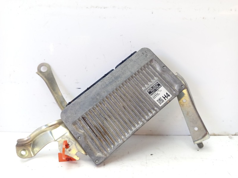Recambio de centralita motor uce para lexus nx 300h 2wd referencia OEM IAM 8966178240  