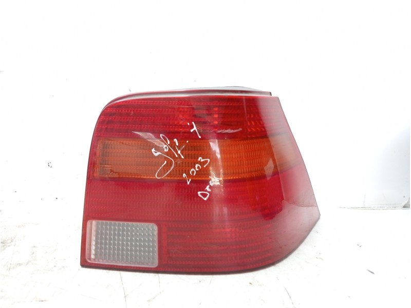 Recambio de piloto trasero derecho para volkswagen golf iv berlina (1j1) 2.0 referencia OEM IAM 1J5945096AD 1J69450960 