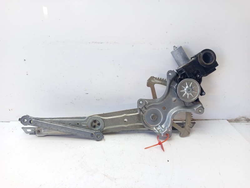 Recambio de elevalunas trasero izquierdo para lexus nx 300h 2wd referencia OEM IAM 8572078021  