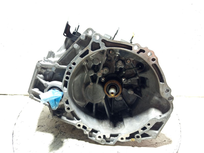 Recambio de caja cambios para toyota verso referencia OEM IAM 303000F020  
