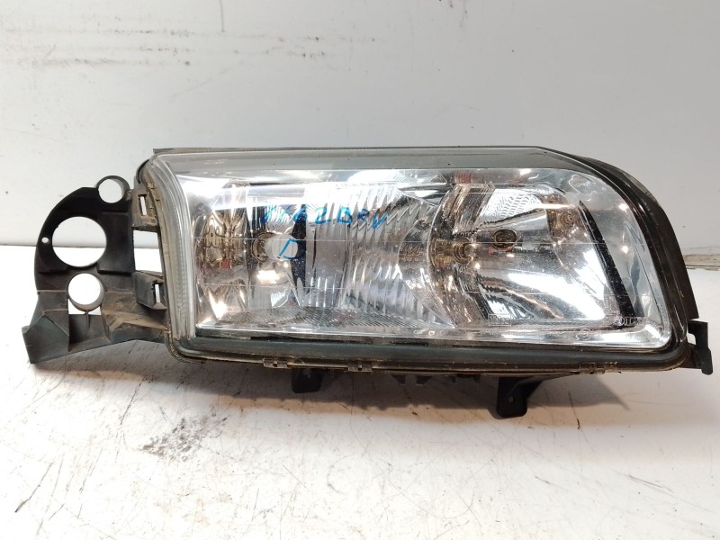 Recambio de faro derecho para volvo s80 berlina 2.4 (103kw) referencia OEM IAM 8693560 30744498 8662856 / 89006405