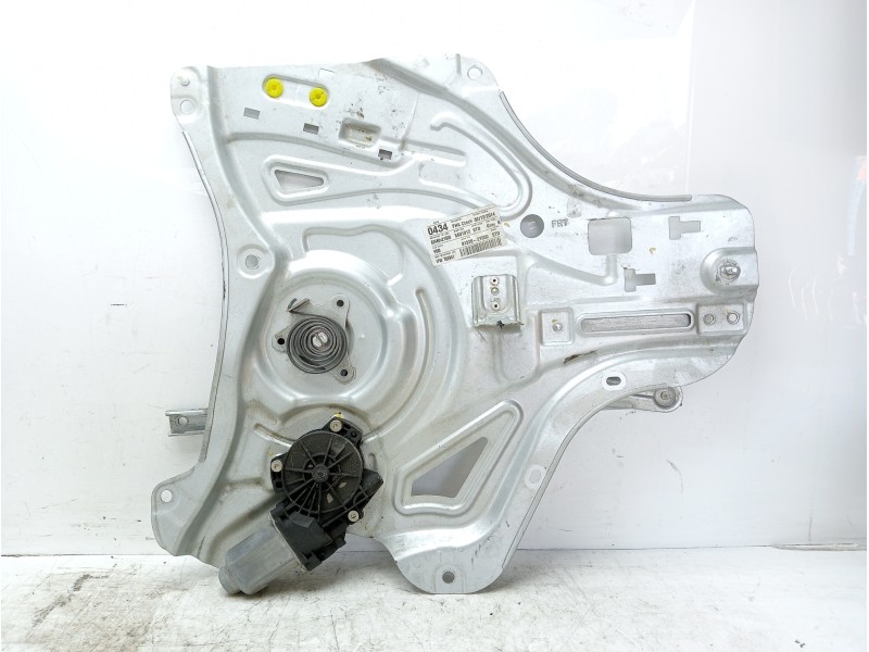 Recambio de elevalunas delantero derecho para hyundai ix35 1.7 crdi cat referencia OEM IAM 824022Y000  