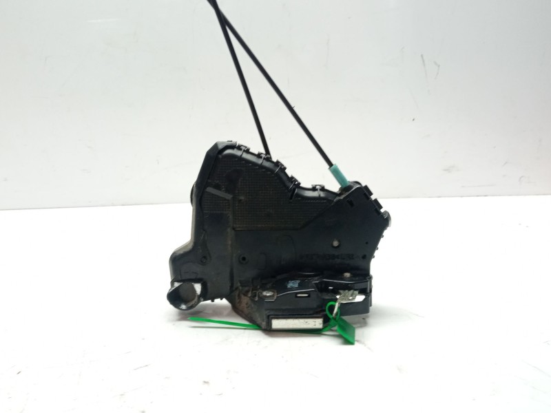 Recambio de cerradura puerta delantera derecha para toyota verso referencia OEM IAM 6903005131  
