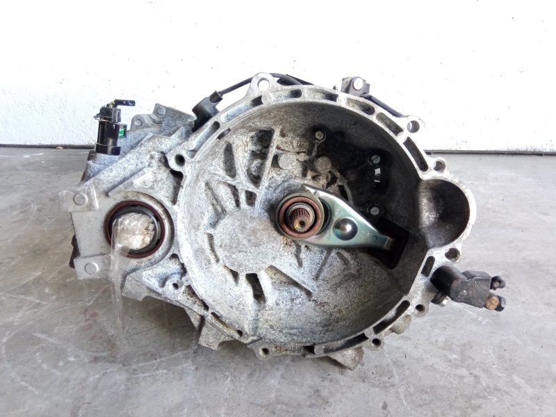Recambio de caja cambios para hyundai i30 classic referencia OEM IAM 4300032360  