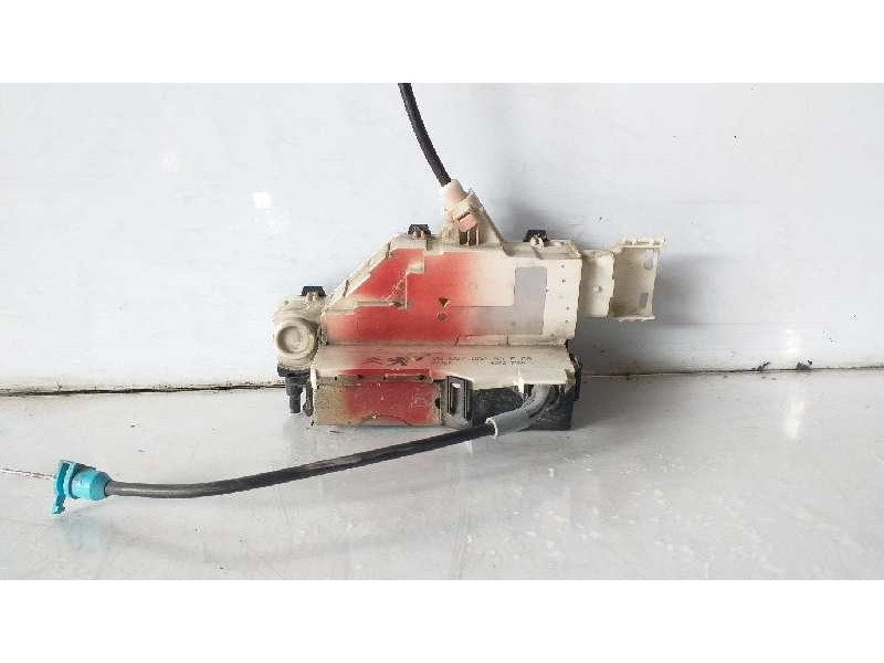 Recambio de cerradura puerta trasera derecha para citroën c4 berlina collection referencia OEM IAM 9660700280E  