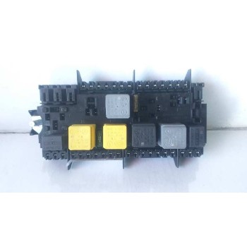 CAJA RELES / FUSIBLES A2469067100 P3694715 1723437