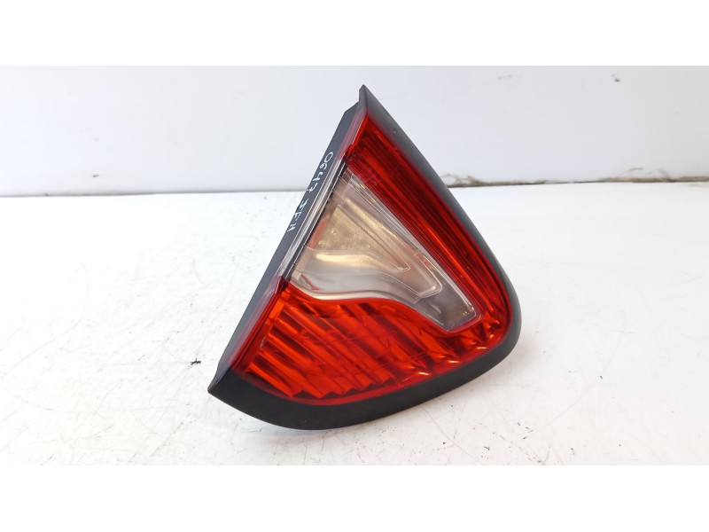 Recambio de piloto trasero izquierdo interior para renault captur 1.5 dci diesel fap energy referencia OEM IAM 265554078R  