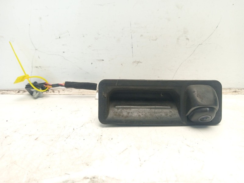 Recambio de maneta porton para hyundai tucson 1.6 cat referencia OEM IAM 95760D7000  