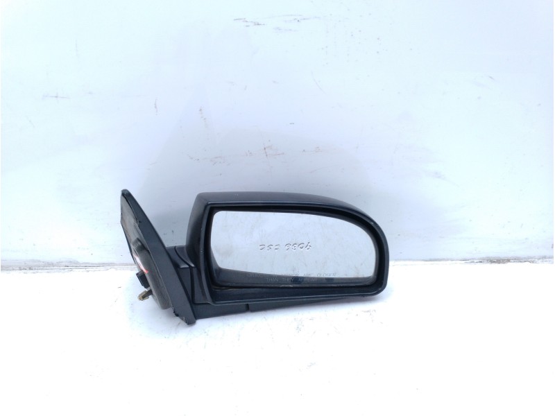 Recambio de retrovisor derecho para kia carens 2.0 turbodiesel cat referencia OEM IAM K2FE69120  