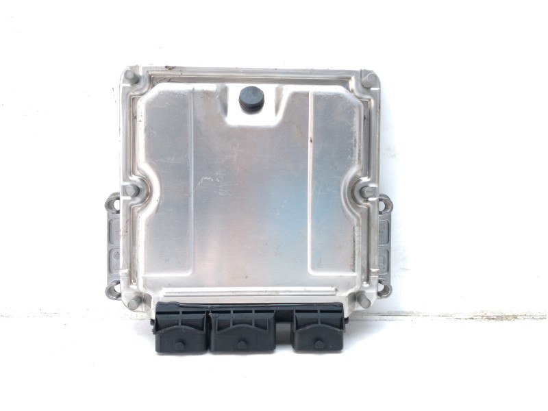 Recambio de centralita motor uce para citroën c5 berlina 2.0 hdi referencia OEM IAM 1940J4 0281011524 