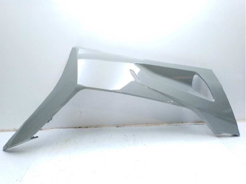 Recambio de moldura para honda pcx 125 referencia OEM IAM 64431K1ZJ10YJ  