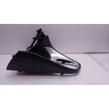 MOLDURAS DELANTERAS 58810K0111C2 58811k0030 / 58833k0131 /