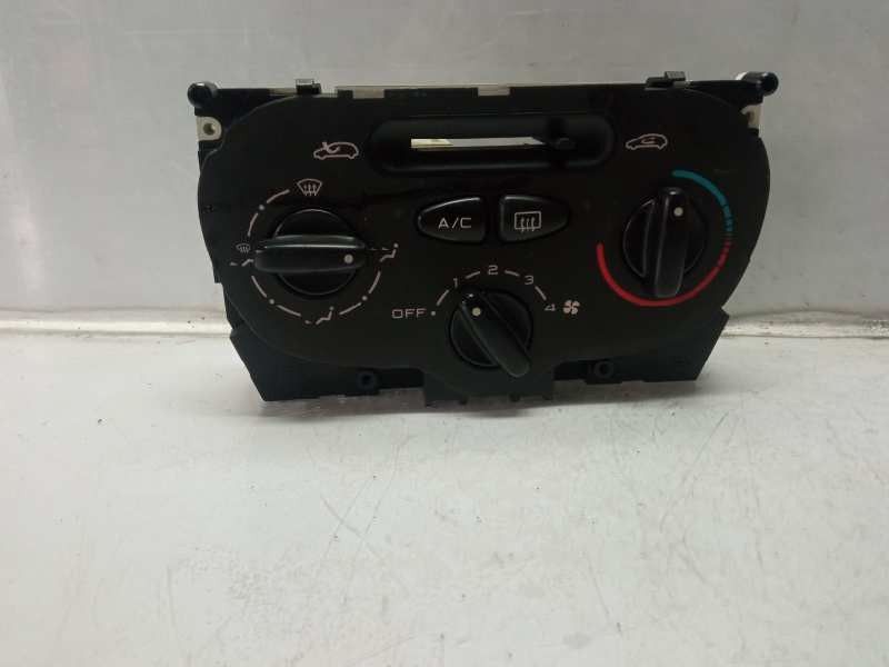Recambio de mando calefaccion / aire acondicionado para peugeot 206 berlina xr referencia OEM IAM 1068701  
