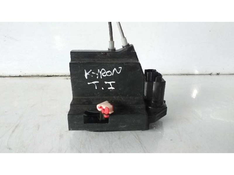 Recambio de cerradura puerta trasera izquierda para ssangyong kyron 200 xdi limited referencia OEM IAM 7131009000  